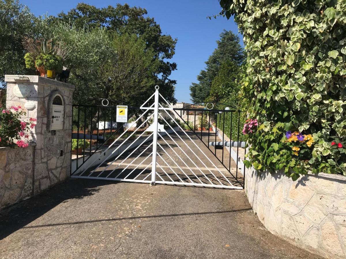 Il Trullo Di Nonno Angelo San Marco Hotel Locorotondo Ngoại thất bức ảnh